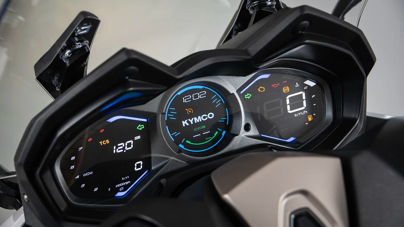 EICMA 2024: Kymco AK 575 Premium