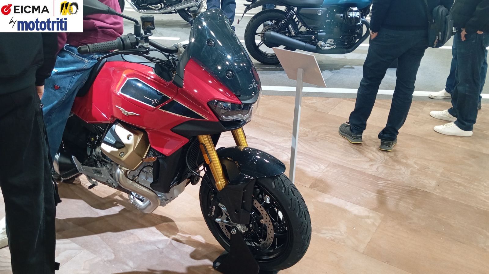 EICMA 2024: Moto Guzzi V100 Mandello και Stelvio