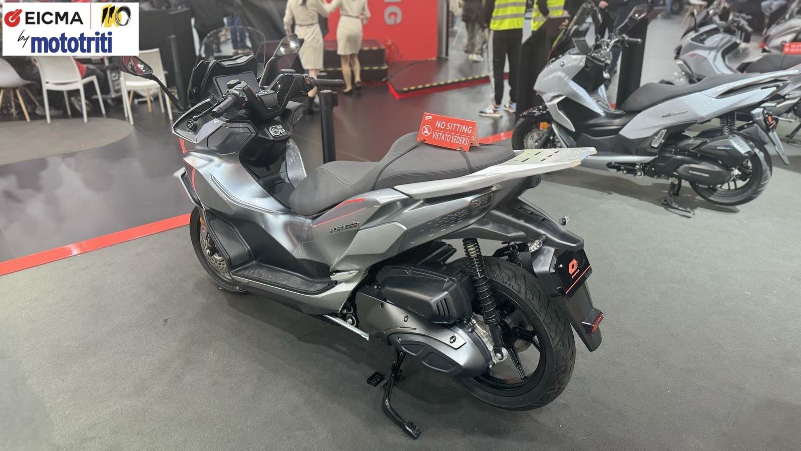EICMA 2024: QJMOTOR Fort 125N και Fort 400N