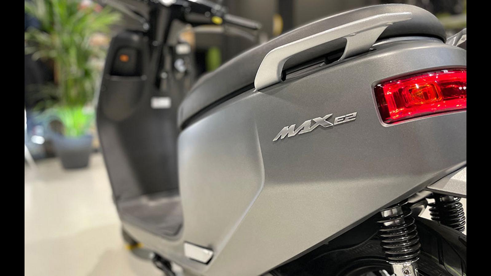 4 ελαφριά ηλεκτρικά scooter που πιάνουν 60χλμ/ω