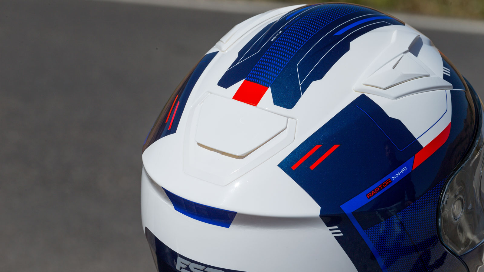 Test FSD FS-967: Ανοιγόμενο κράνος προδιαγραφών 22.06 στα 92 ευρώ 