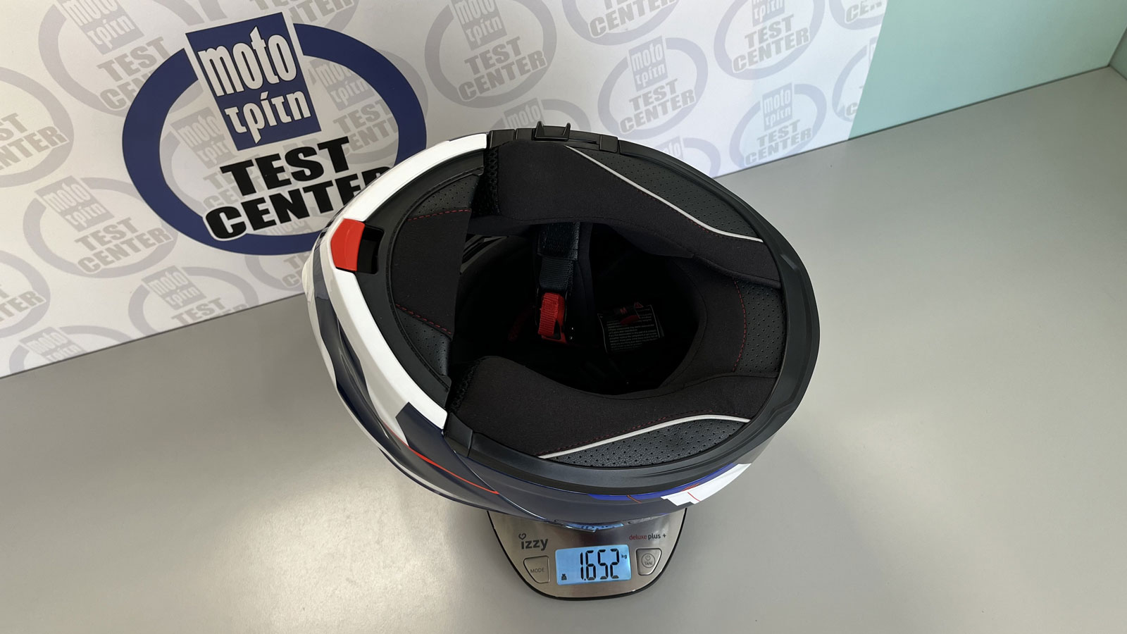 Test FSD FS-967: Ανοιγόμενο κράνος προδιαγραφών 22.06 στα 92 ευρώ 