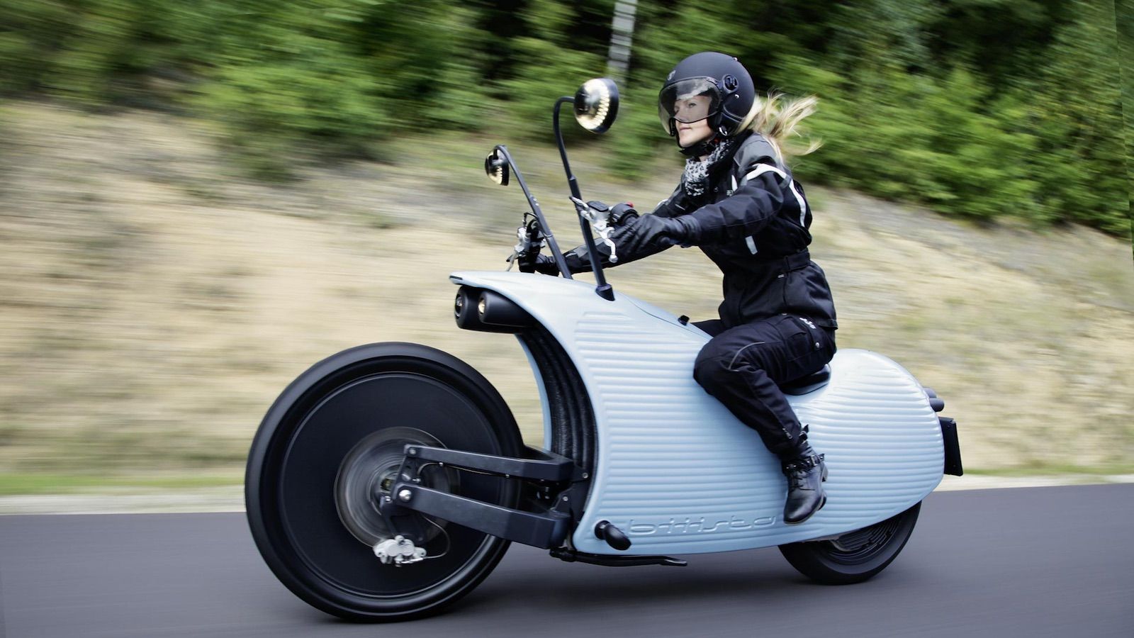 Οι Ολλανδοί νομοθέτες δυσκολεύουν την αγορά ηλεκτρικών μοτοσυκλετών