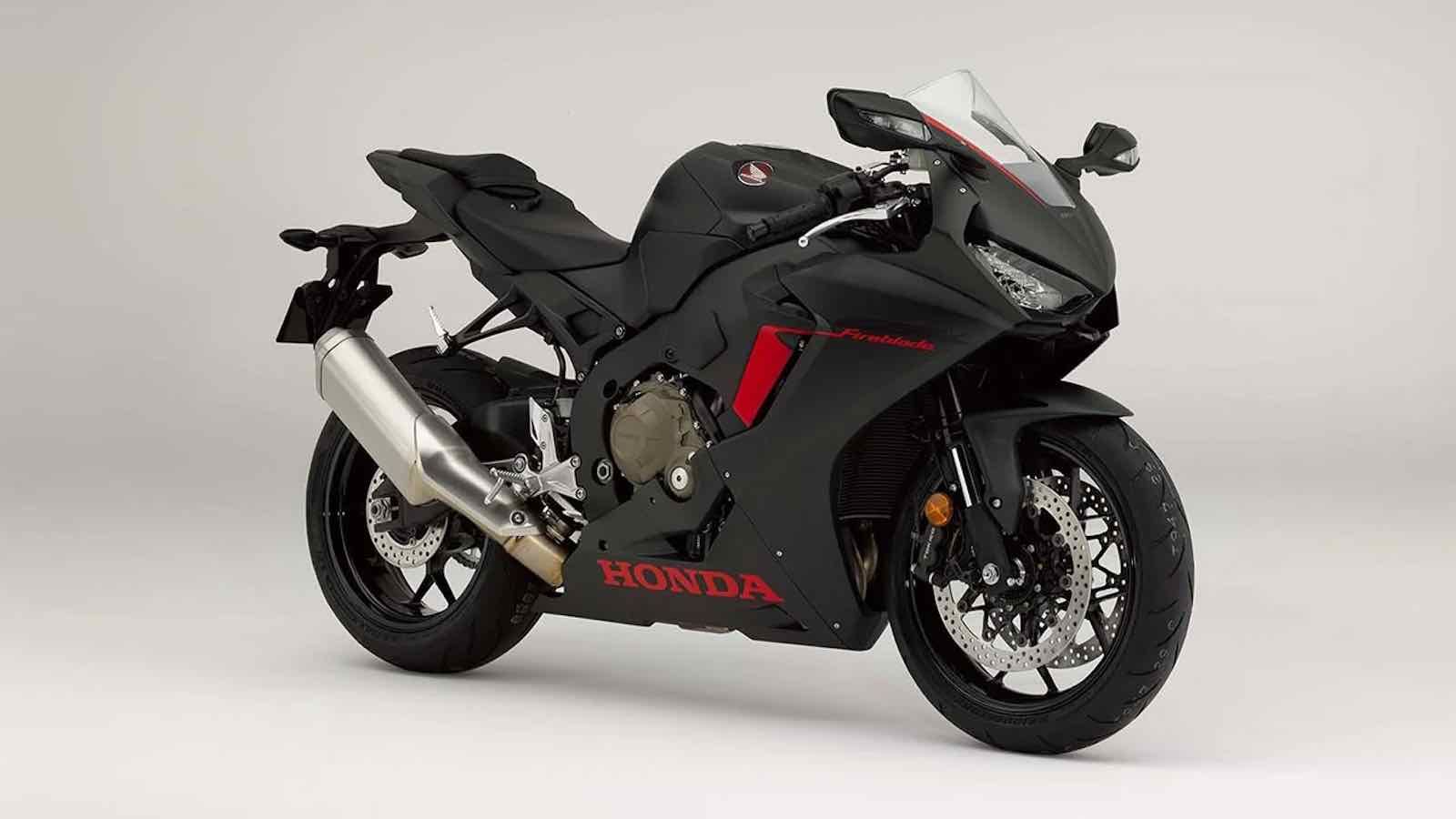 Honda CB1000 Hornet: Γιατί επιλέχθηκε ο κινητήρας της FireBlade.