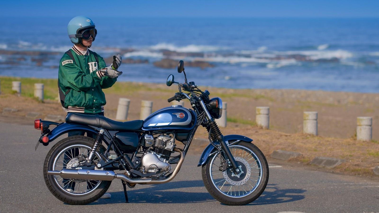 Kawasaki W230 και Meguro S1: ρετρό αντίδοτο στα σκούτερ με 20 ίππους