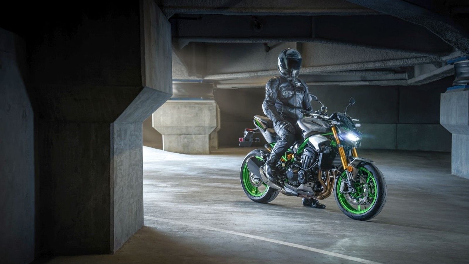 Kawasaki Z900: «Εξυπνότερο» με IMU και Ride-by-Wire