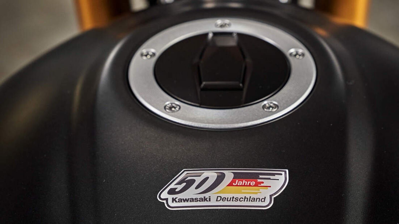 Kawasaki Z900RS SE Limited Edition: Η δίτροχη «τούρτα» για τα 50 χρόνια Kawasaki Γερμανίας