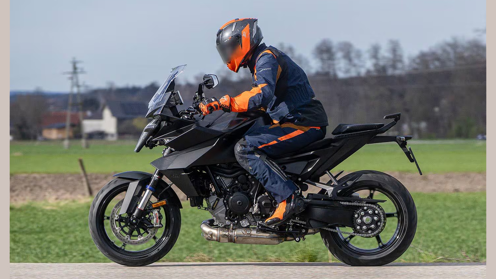 Νέες κατασκοπικές φωτογραφίες του επερχόμενου KTM 1390 Super Duke GT