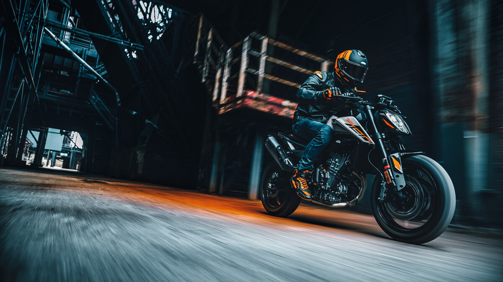 KTM 790 DUKE με δώρο το Quickshifter+