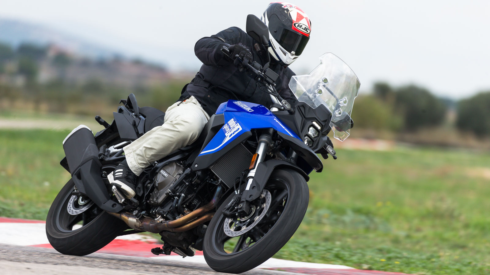 Suzuki V-Strom 800 - Test