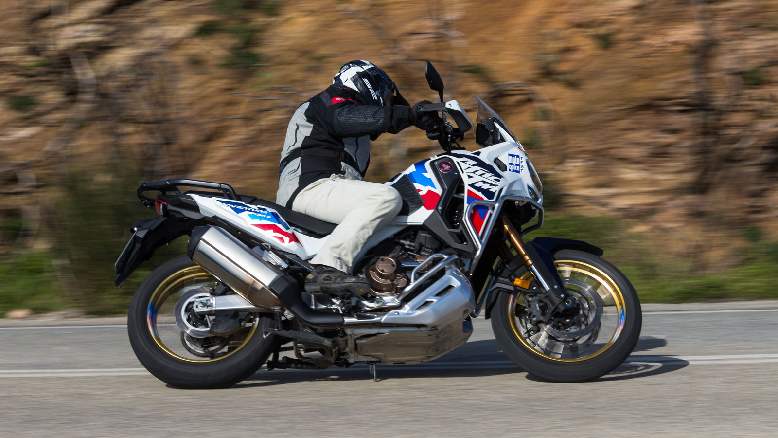 Honda CRF1100 Africa Twin Adventure ES DCT - Test