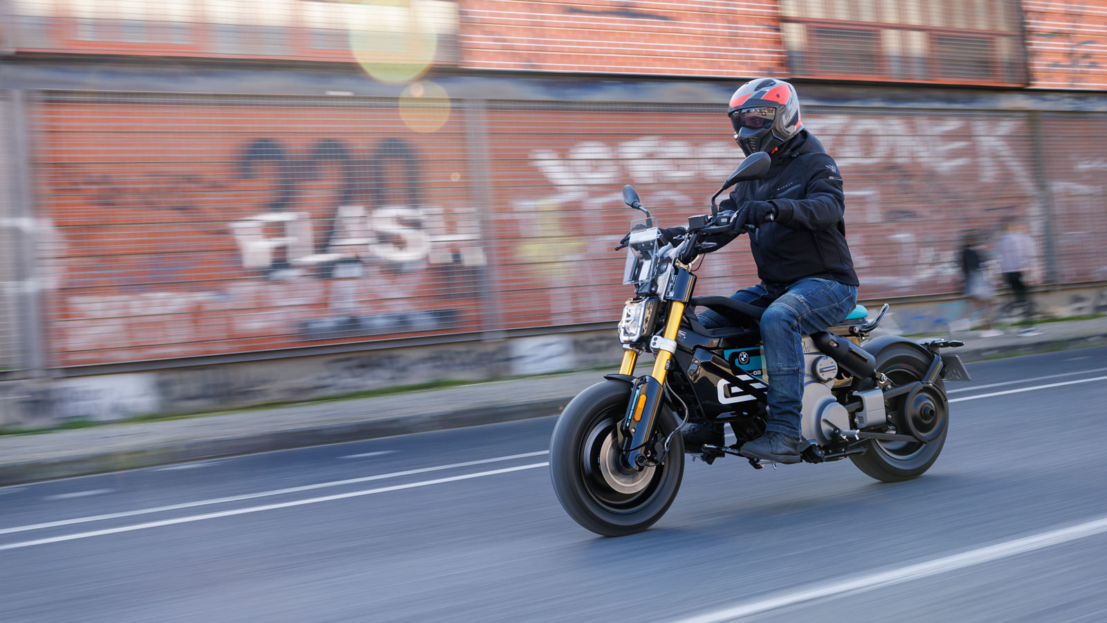 BMW CE 02 ή αλλιώς eParkourer