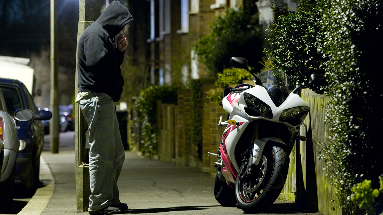 Ληστές πιάστηκαν μέρα μεσημέρι πάνω σε κλεμμένη μοτοσυκλέτα