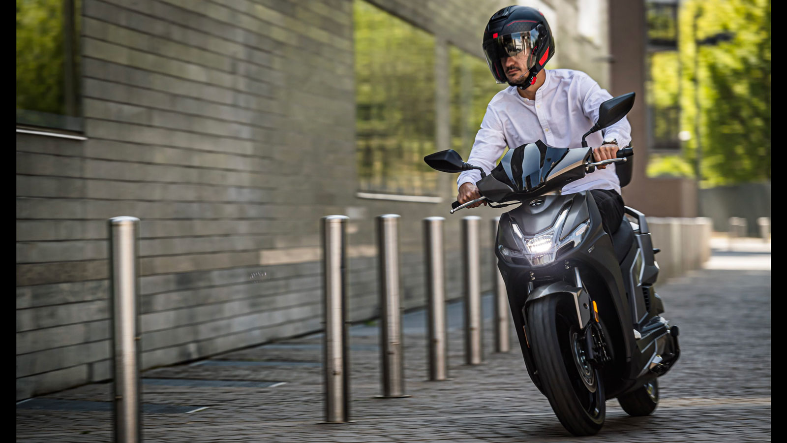 Α1 scooter με κάτω από 3 χιλιάρικα και 16άρη τροχό