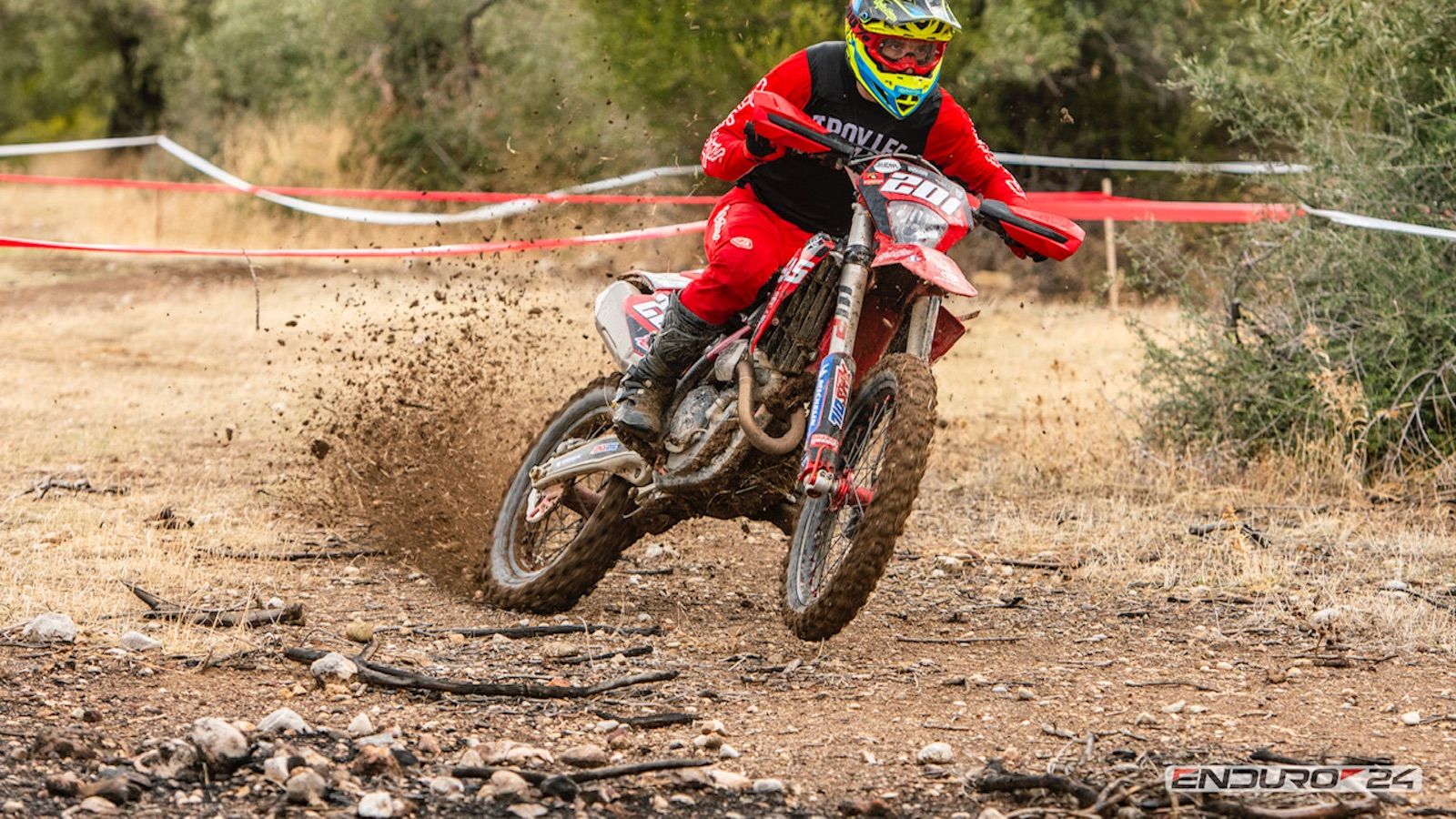 GET ON THE GAS και READY TO RACE επιτυχίες για τη MIMIKOS MOTORCORE