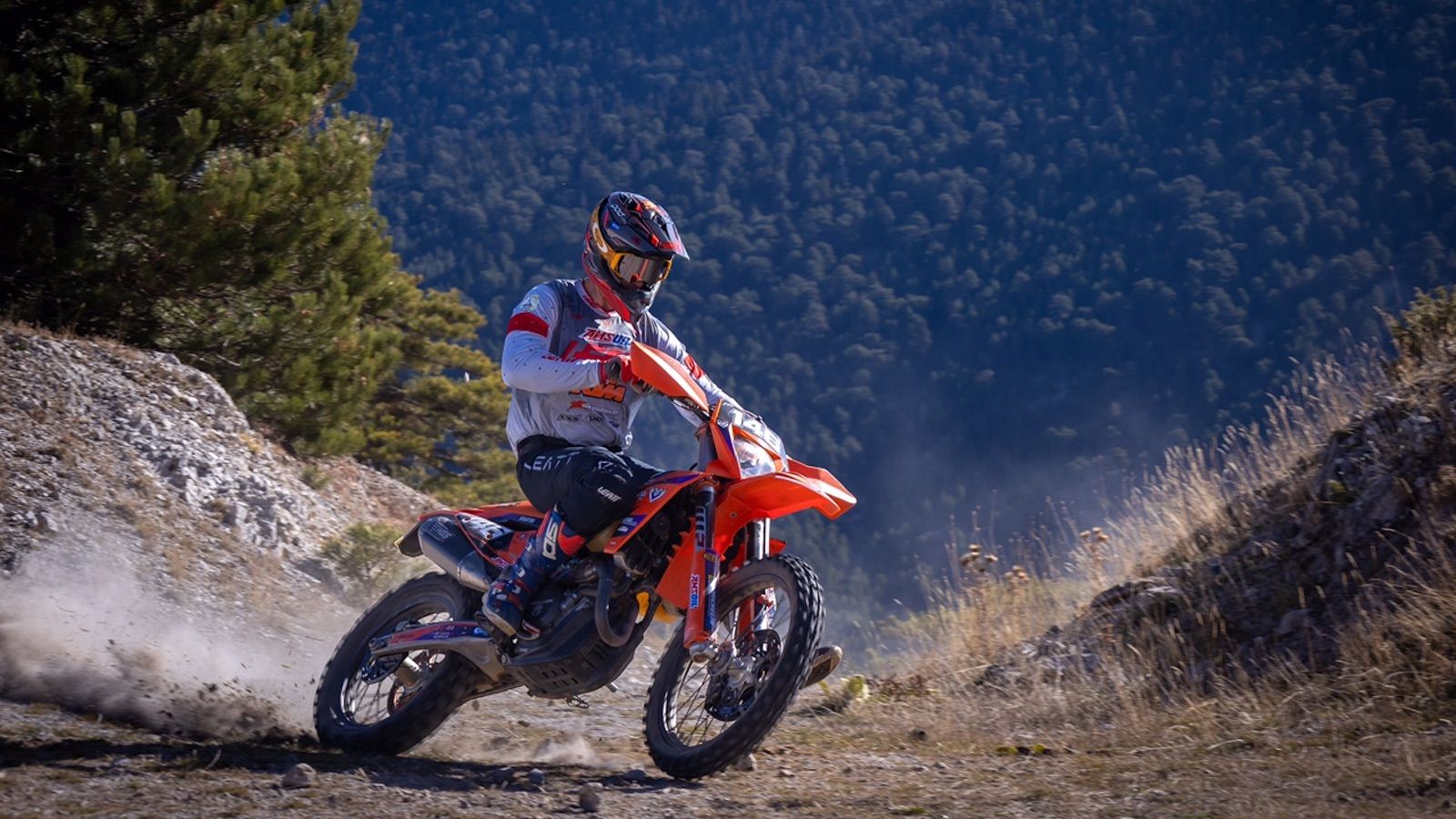 GET ON THE GAS και READY TO RACE επιτυχίες για τη MIMIKOS MOTORCORE