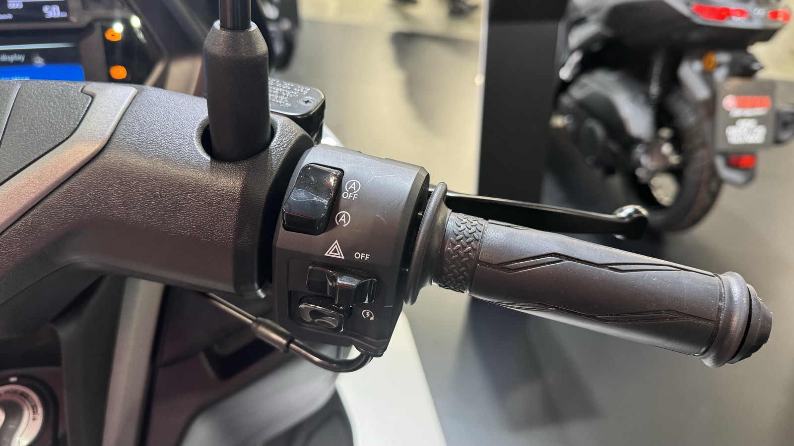 Yamaha NMAX 125 :Εuro5+, νέα εμφάνιση και εισαγωγή στην οικογένεια Tech MAX