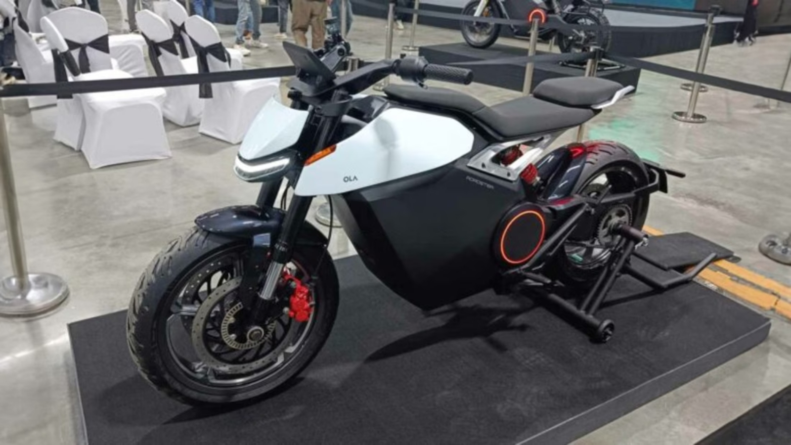 Ηλεκτρική μοτοσυκλέτα με τελική 194χλμ/ω και 570 χιλιόμετρα αυτονομία;