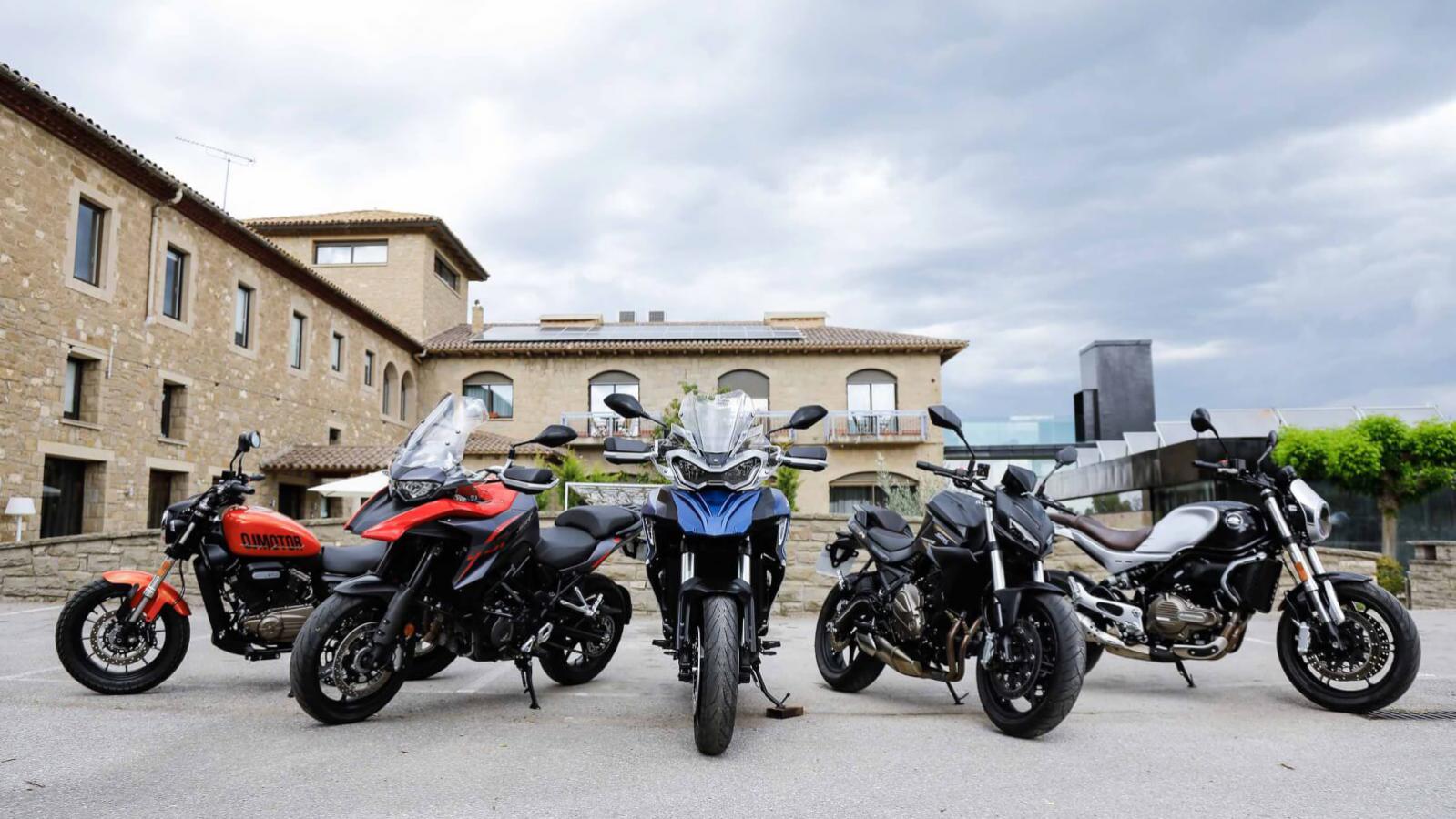 QJMotor: Η μοναδική με γκάμα σαν της Honda