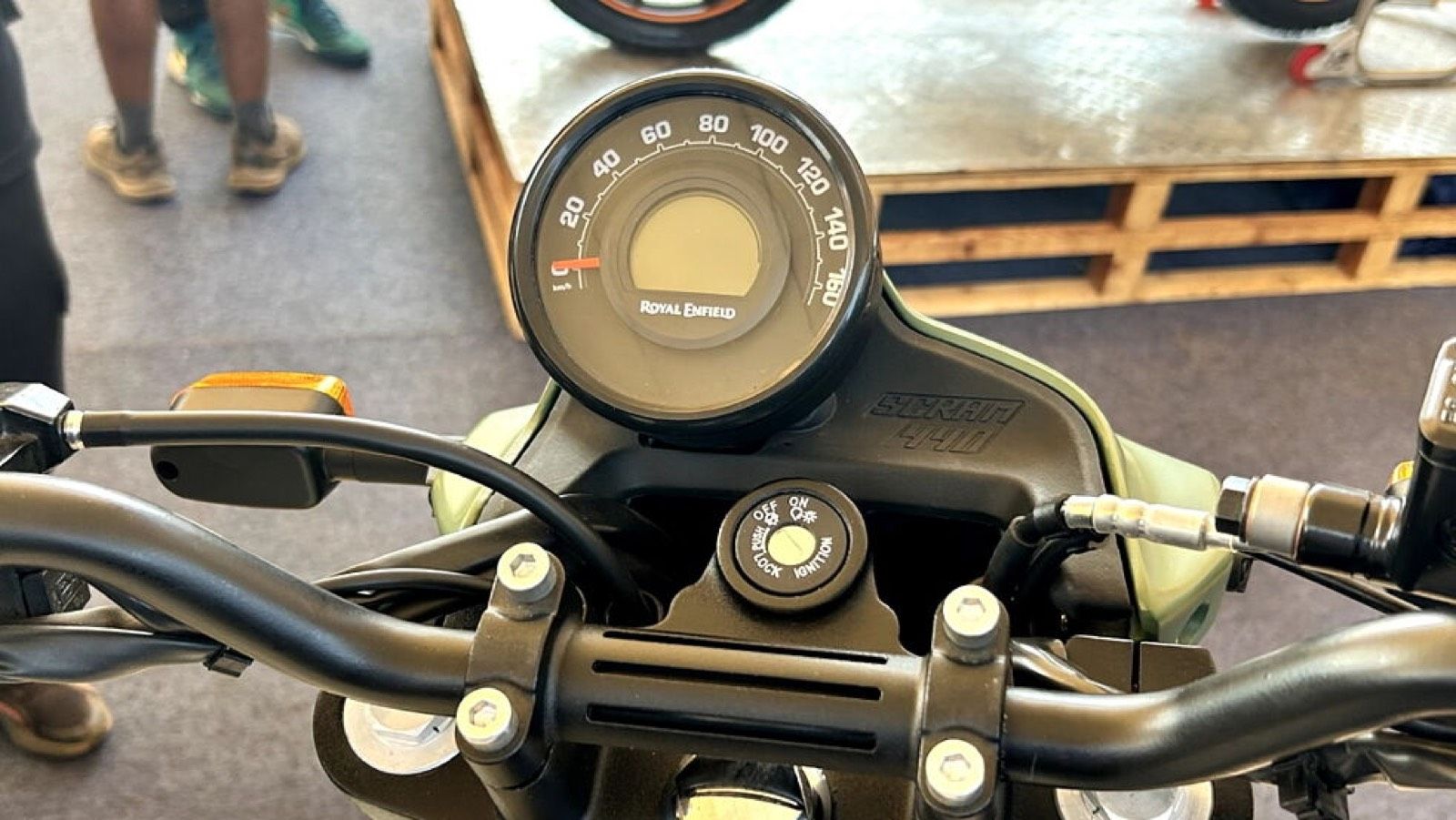 Royal Enfield Scram 440: Περισσότερα κυβικά, 6ατάχυτο κιβώτιο και απενεργοποιούμενο ABS