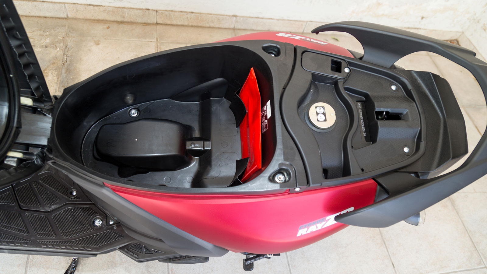 Yamaha Ray ZR - Υποψήφιο για Best Scooter by LS2