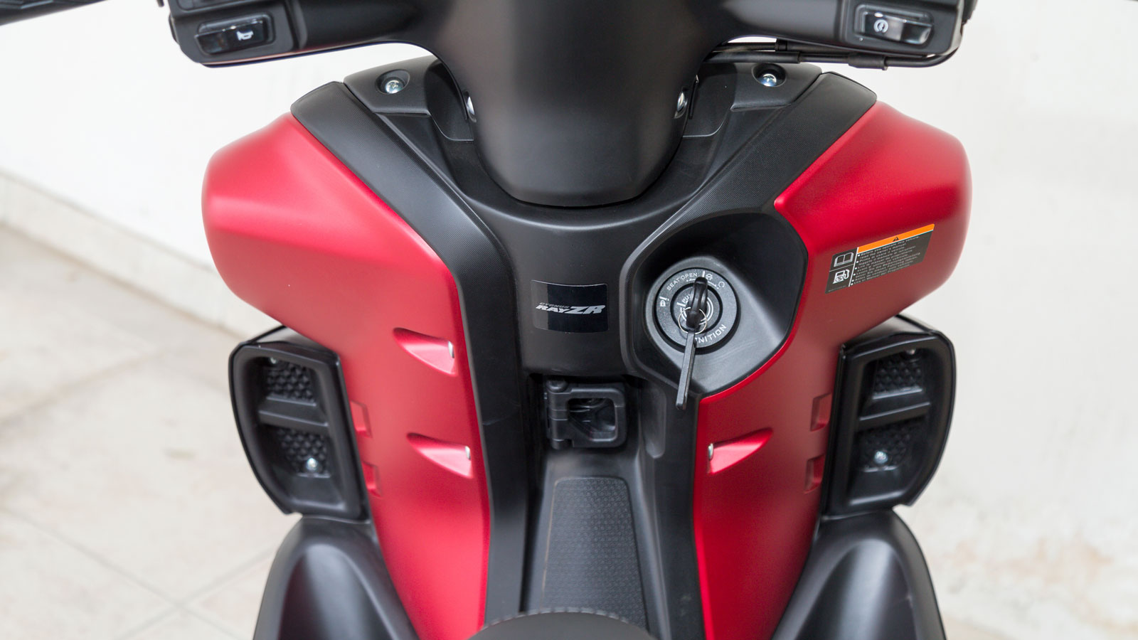 Yamaha Ray ZR - Υποψήφιο για Best Scooter by LS2