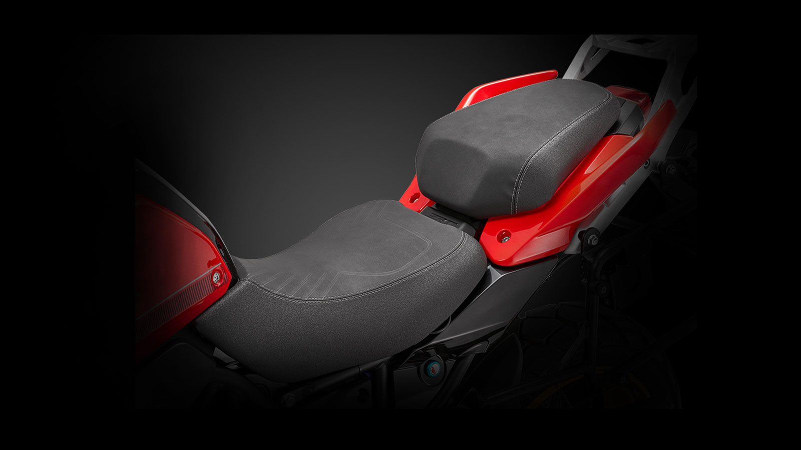 Νέο QJMOTOR SRT 700S: Νέα εμφάνιση, ίδιες αρετές