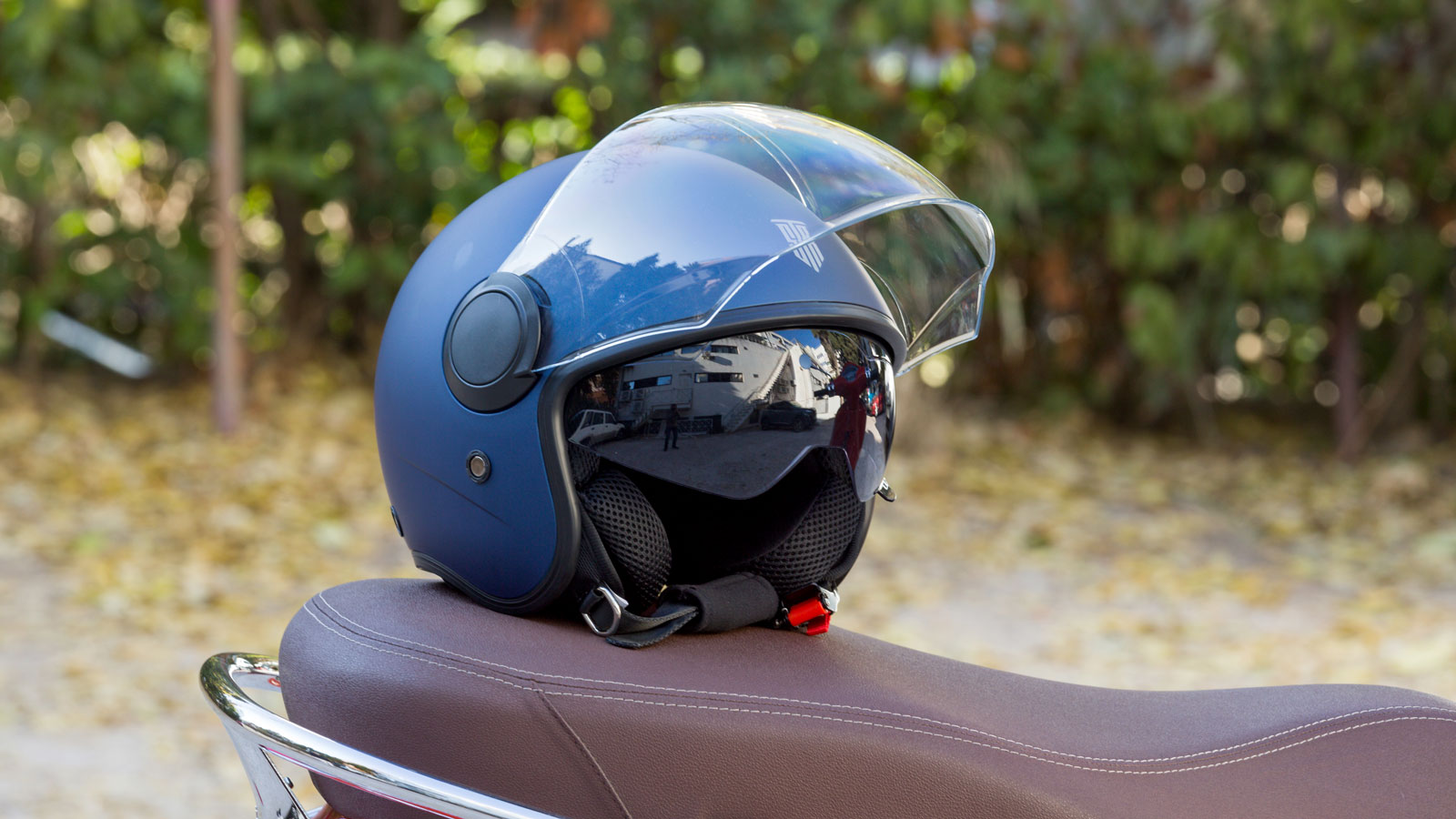 Test κράνος STR Pilot: Ρετρό σχεδιασμός και ECE 22-06 προδιαγραφών