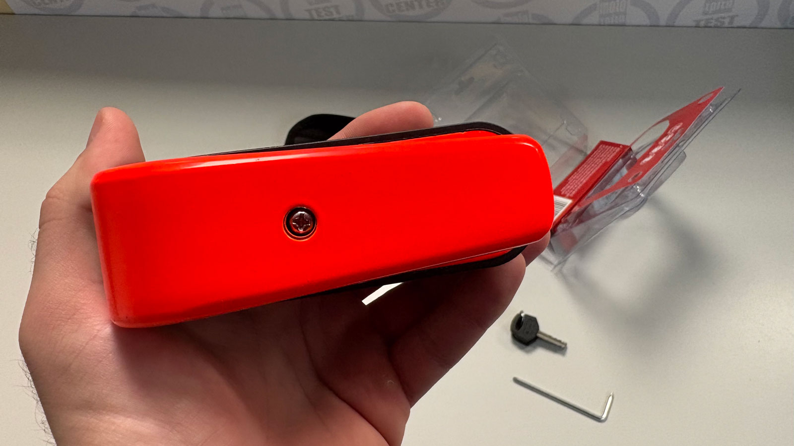 Παρουσίαση: Κλειδαριά SXP MDA01 με συναγερμό και πύρο 10 χιλιοστών