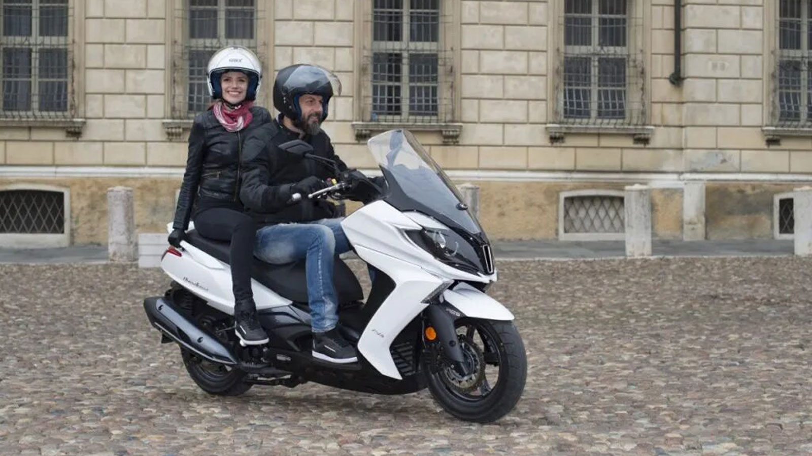 Το Downtown 350i ABS-TCS της Kymco