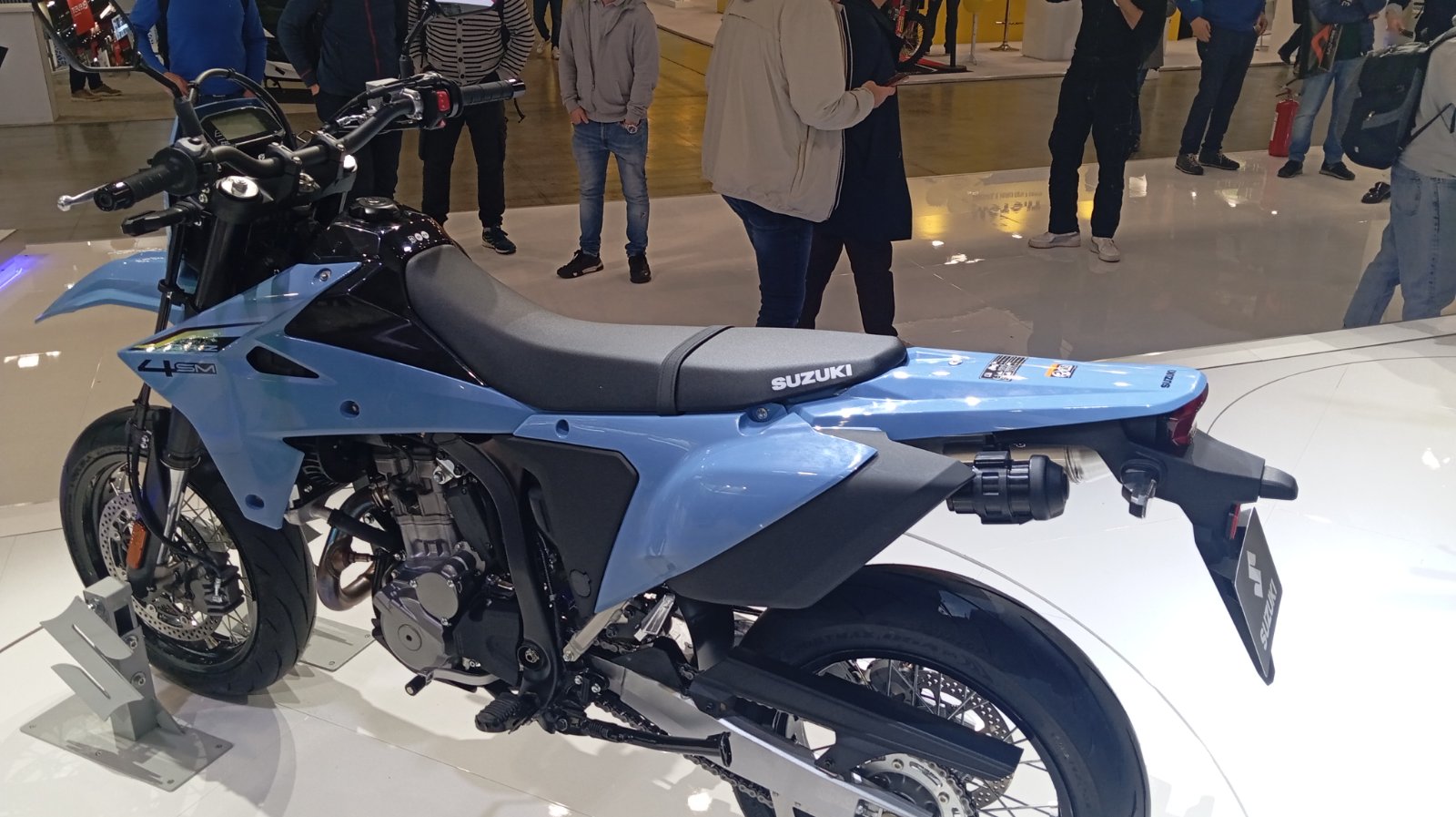 Suzuki DR-Z S & SM: Supermoto και Enduro στα 150 κιλά με 38 άλογα και Euro5+