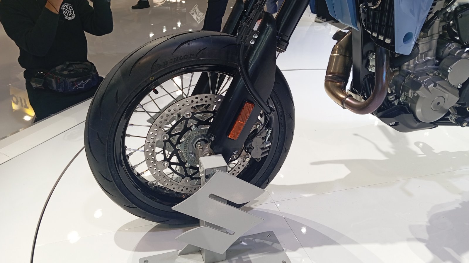 Suzuki DR-Z S & SM: Supermoto και Enduro στα 150 κιλά με 38 άλογα και Euro5+