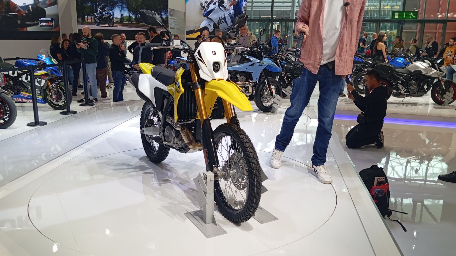 Suzuki DR-Z S & SM: Supermoto και Enduro στα 150 κιλά με 38 άλογα και Euro5+