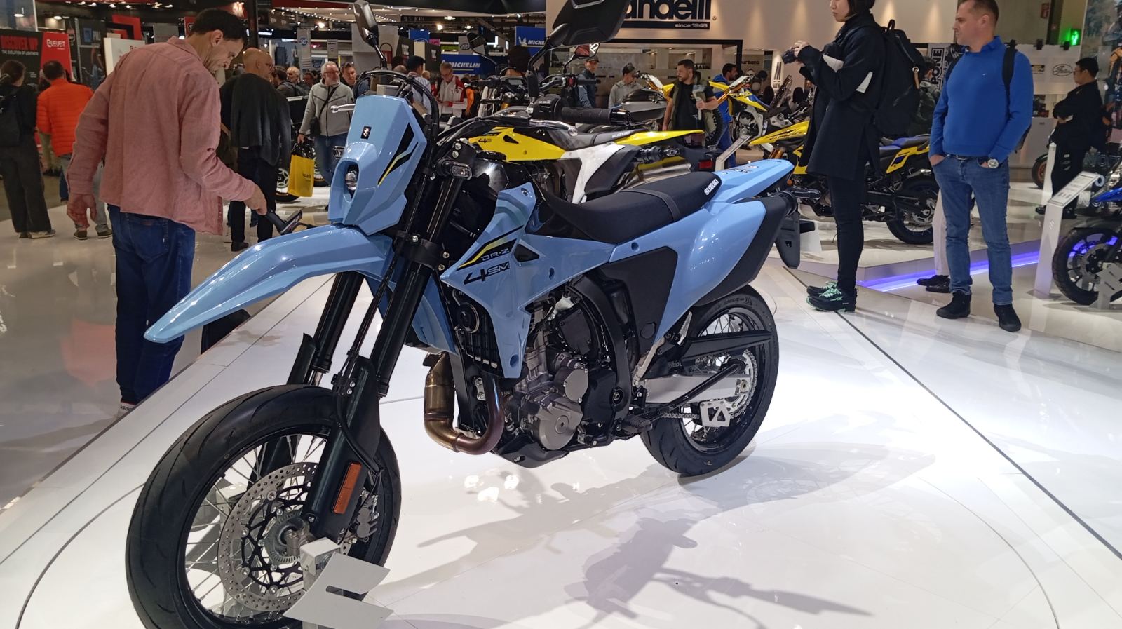 Suzuki DR-Z S & SM: Supermoto και Enduro στα 150 κιλά με 38 άλογα και Euro5+