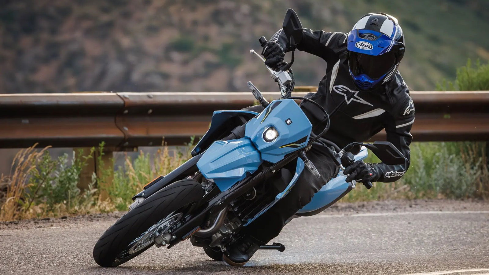 Suzuki DR-Z S & SM: Supermoto και Enduro στα 150 κιλά με 38 άλογα και Euro5+