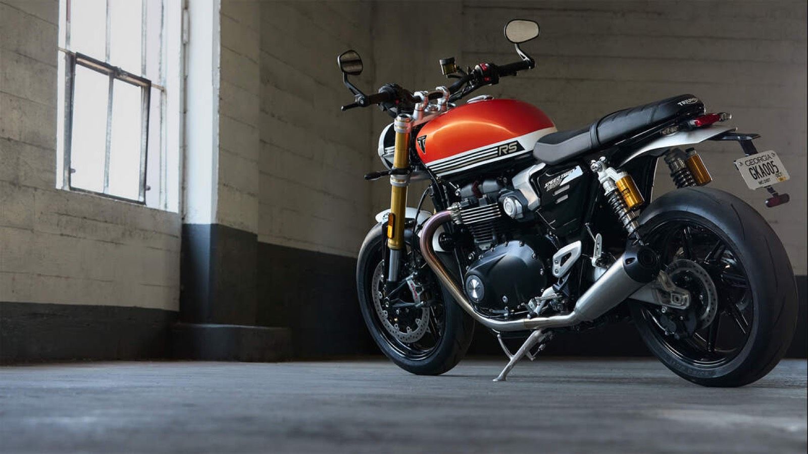 Triumph Speed Twin 1200: Ταχύτερη με 105 ίππους και έκδοση RS με Ohlins