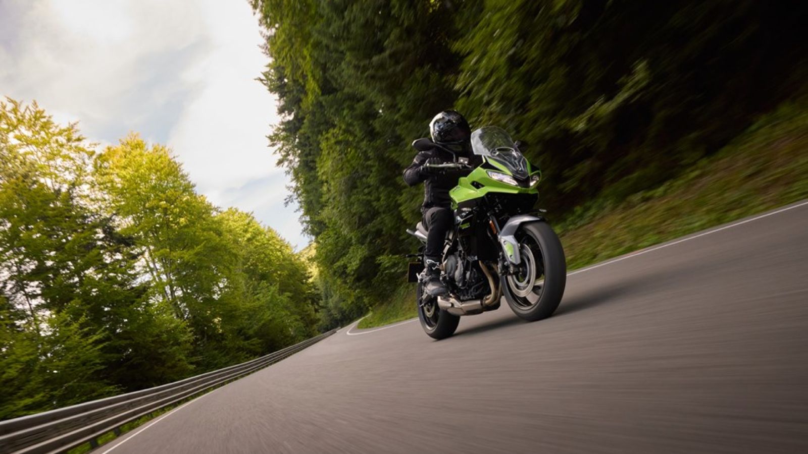 Triumph Tiger Sport 660: QuickShifter και καινούργια οθόνη για το 2025
