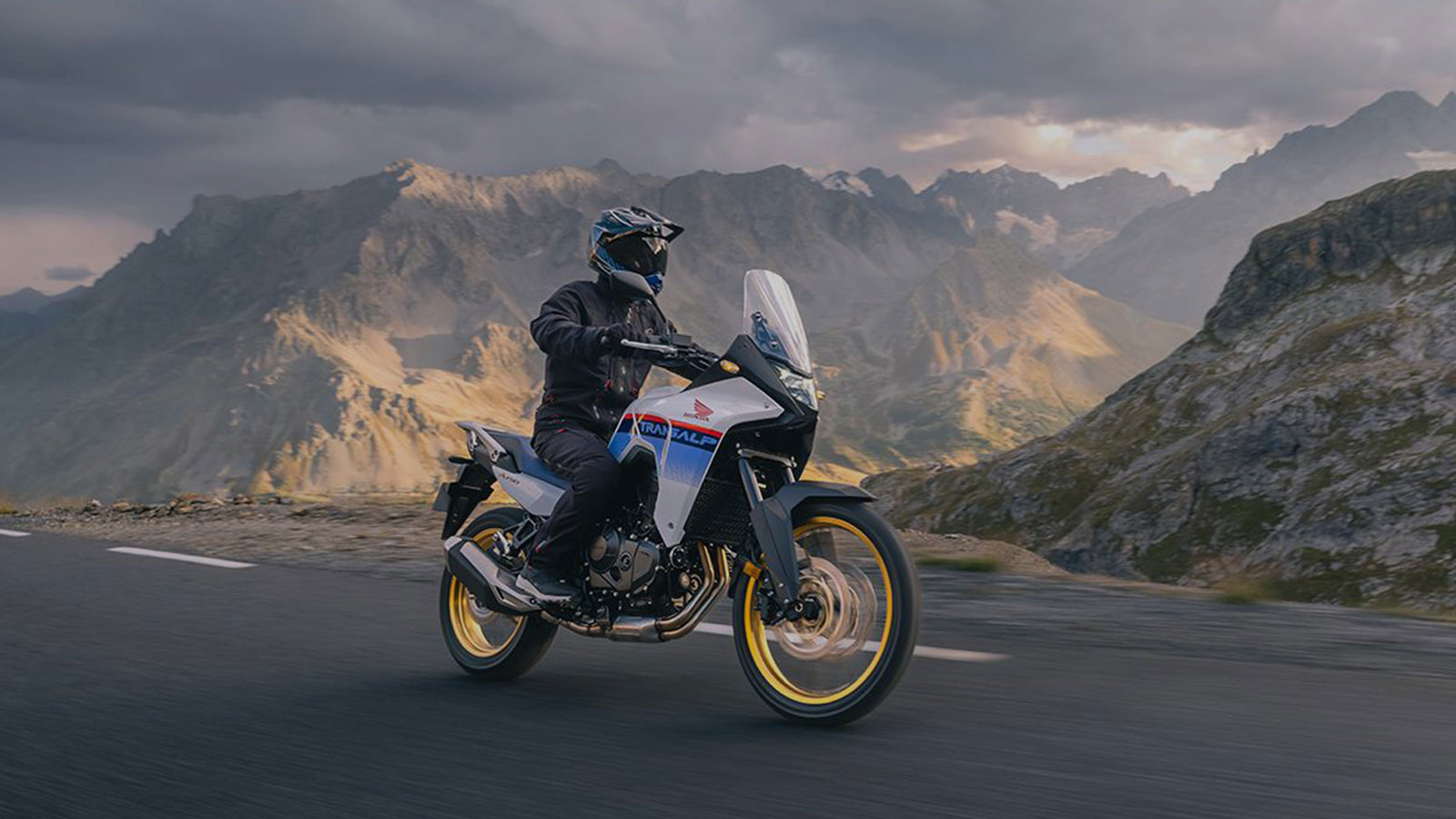 Πλήρως ανακαινισμένη η κάθετη μονάδα Honda Moto Τσαλίκης