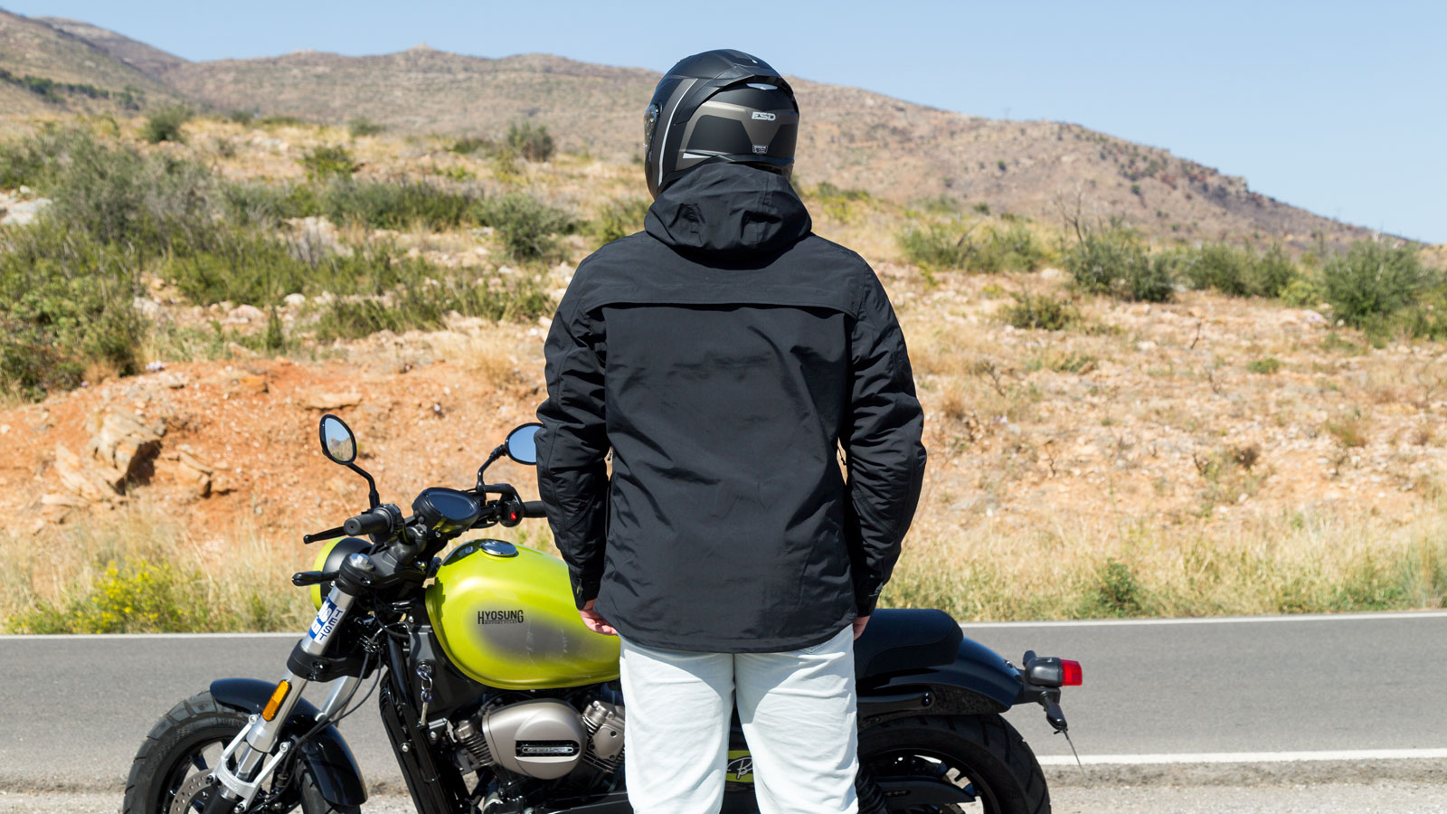 Test Tucano Urbano Hydroscud New Step: Κομψό με αντιανεμική προστασία