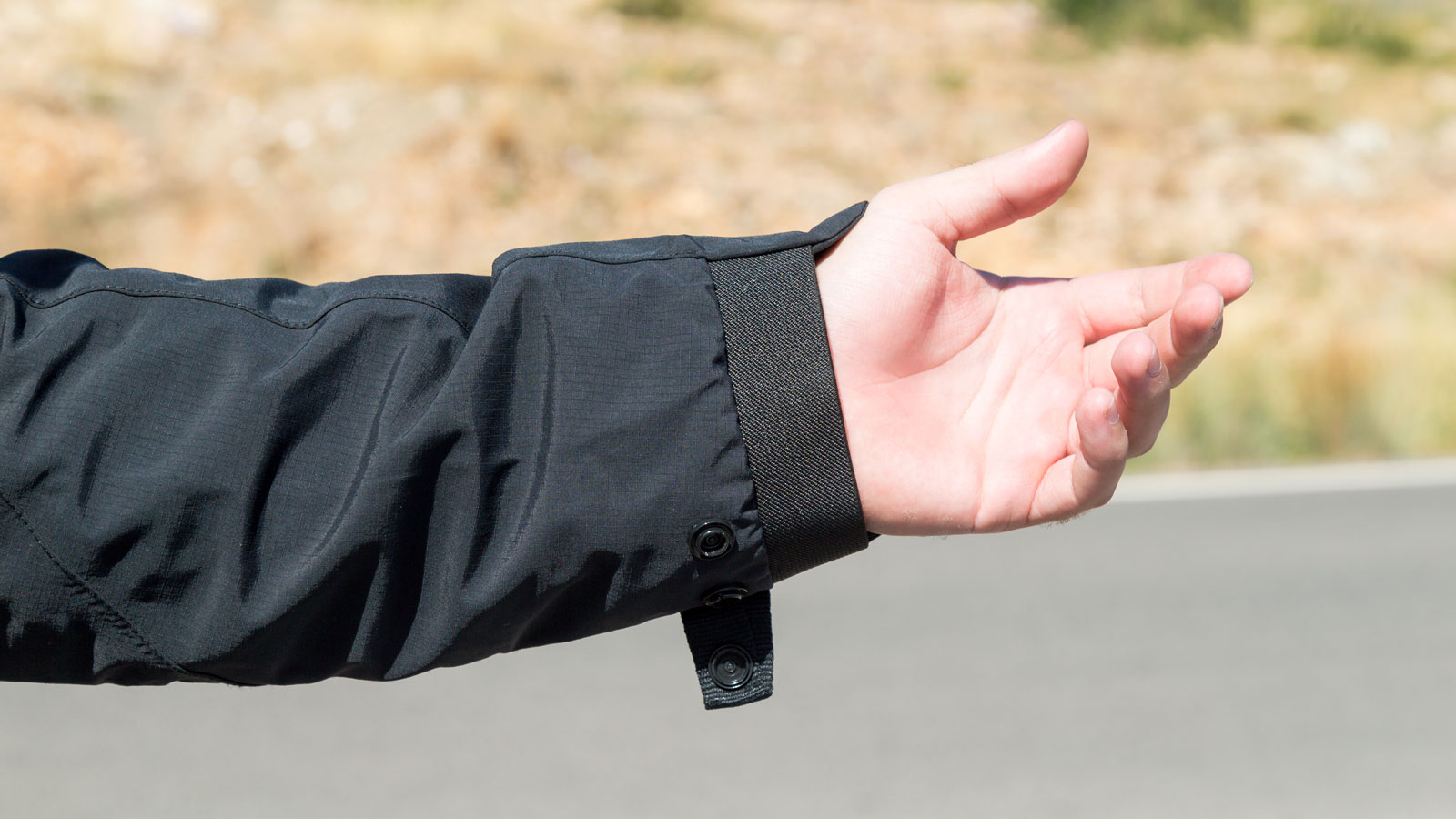 Test Tucano Urbano Hydroscud New Step: Κομψό με αντιανεμική προστασία