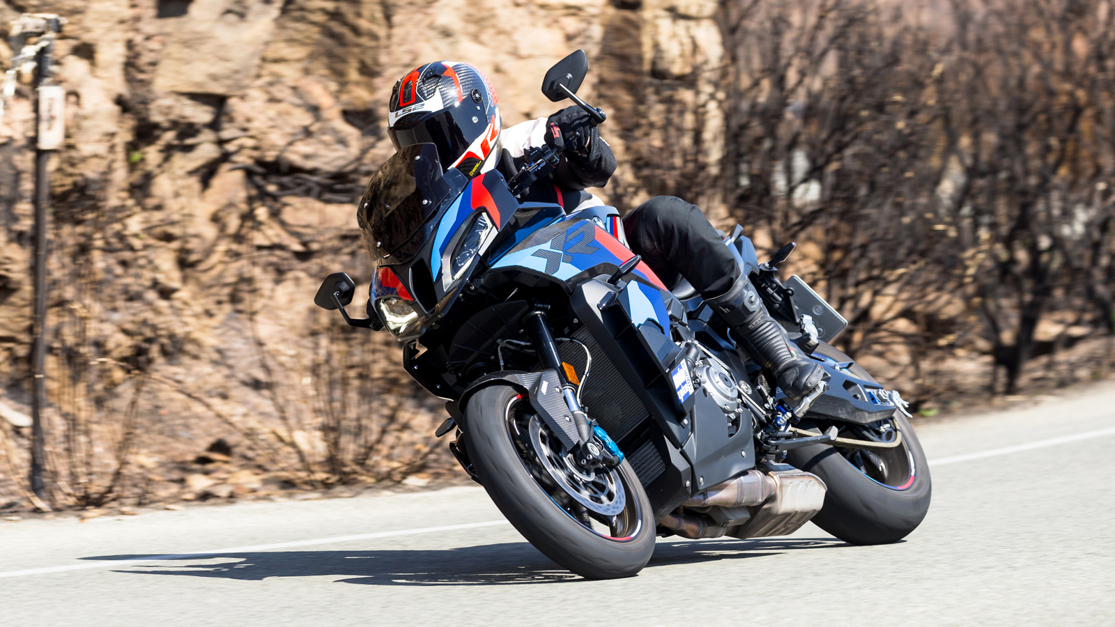 Στρίψιμο που γίνεται σχεδόν με τηλεπάθεια.