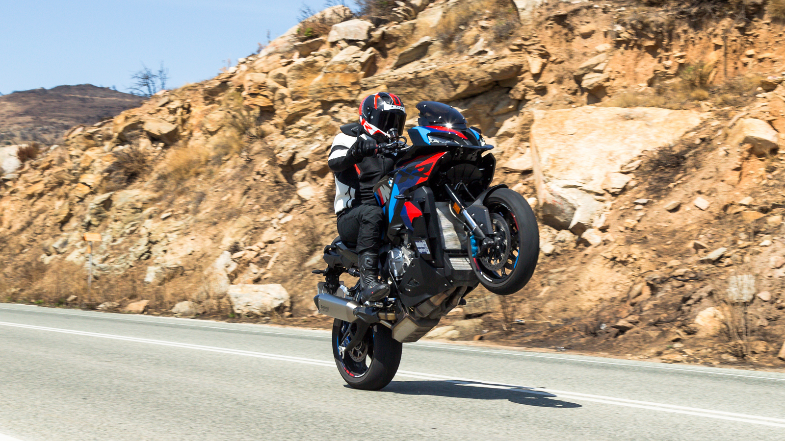 Καθηλωτική μέχρι το στροφόμετρο να δείξει 14.600 σ.α.λ.