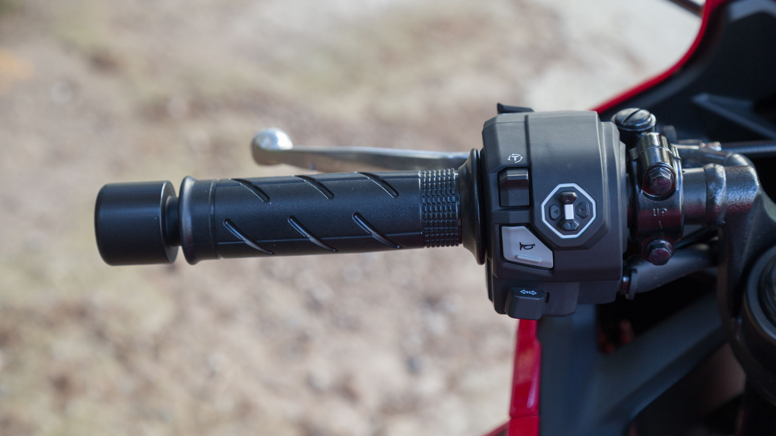  Δοκιμή Honda CBR 500R - Με «κουστούμι» Supersport βλέψεων