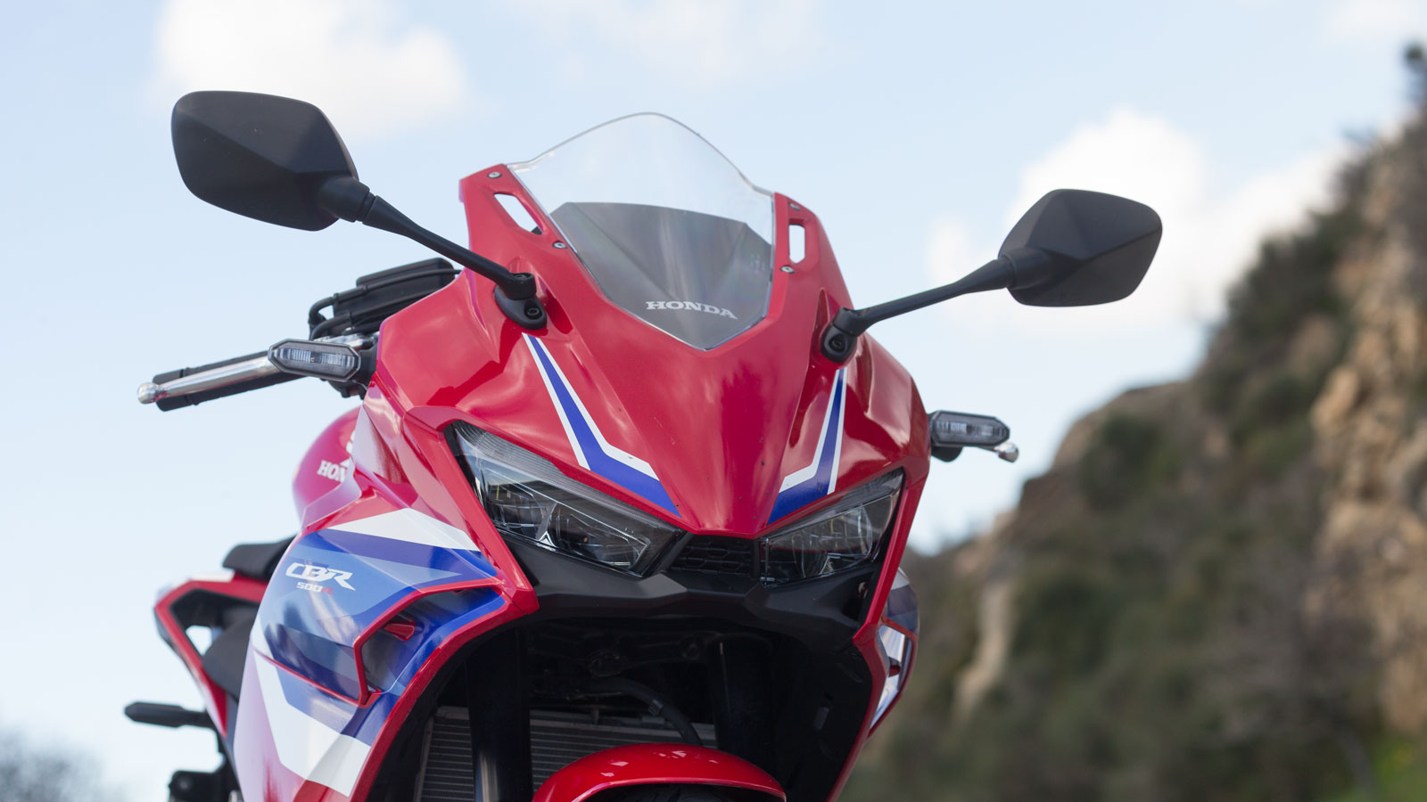  Δοκιμή Honda CBR 500R - Με «κουστούμι» Supersport βλέψεων