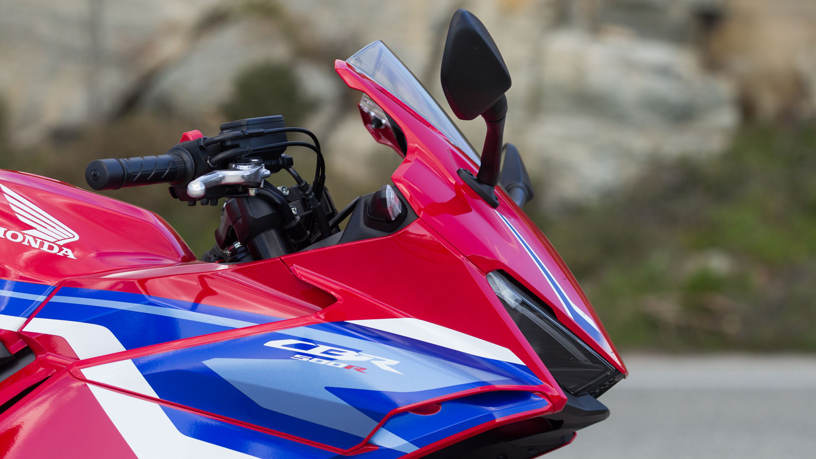  Δοκιμή Honda CBR 500R - Με «κουστούμι» Supersport βλέψεων