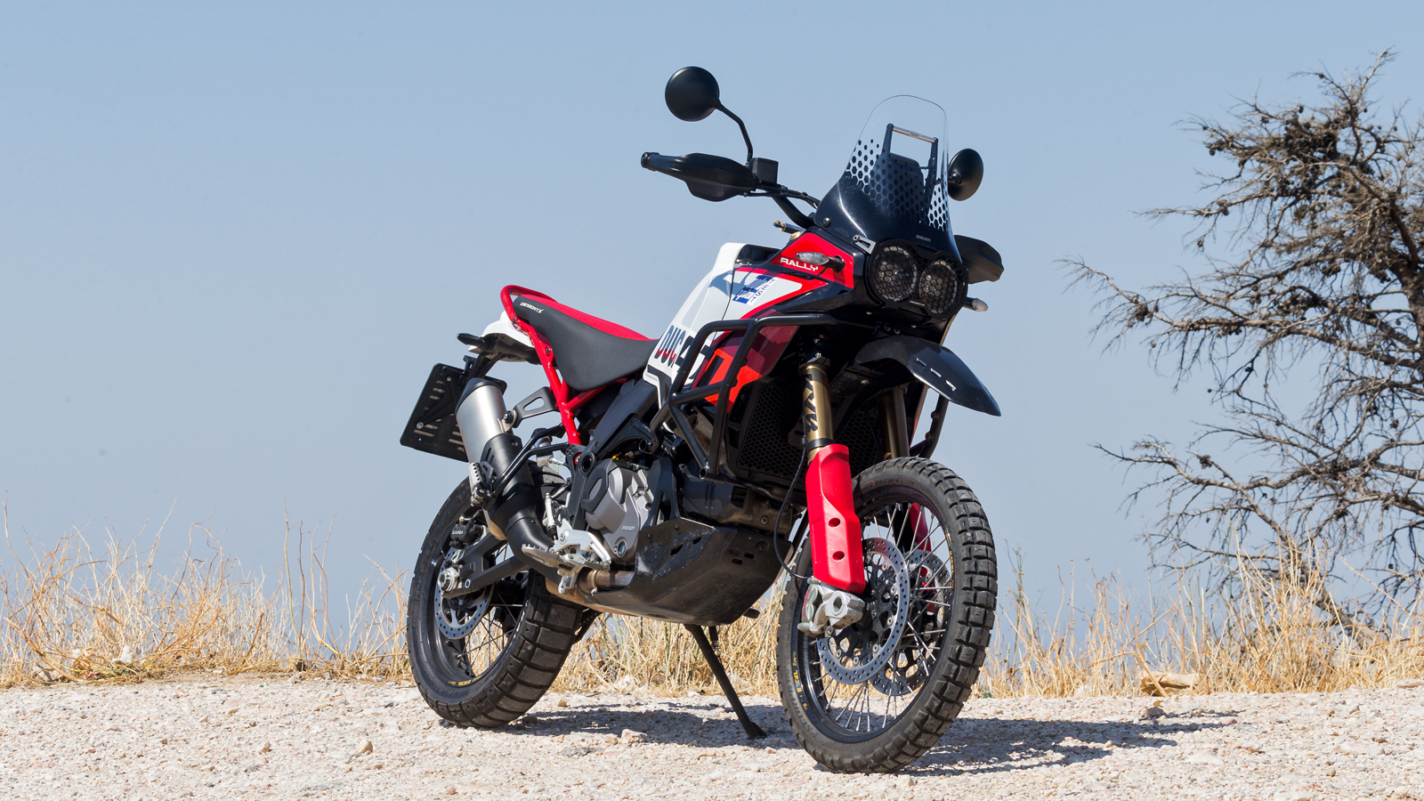 Εντυπωσιακή και επιβλητική, ακόμη και ακίνητη.