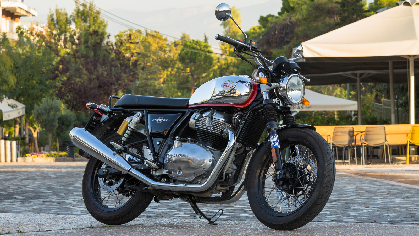 Royal Enfield Interceptor 650 Mark II – Φώτα, κάμερα…πάμε!