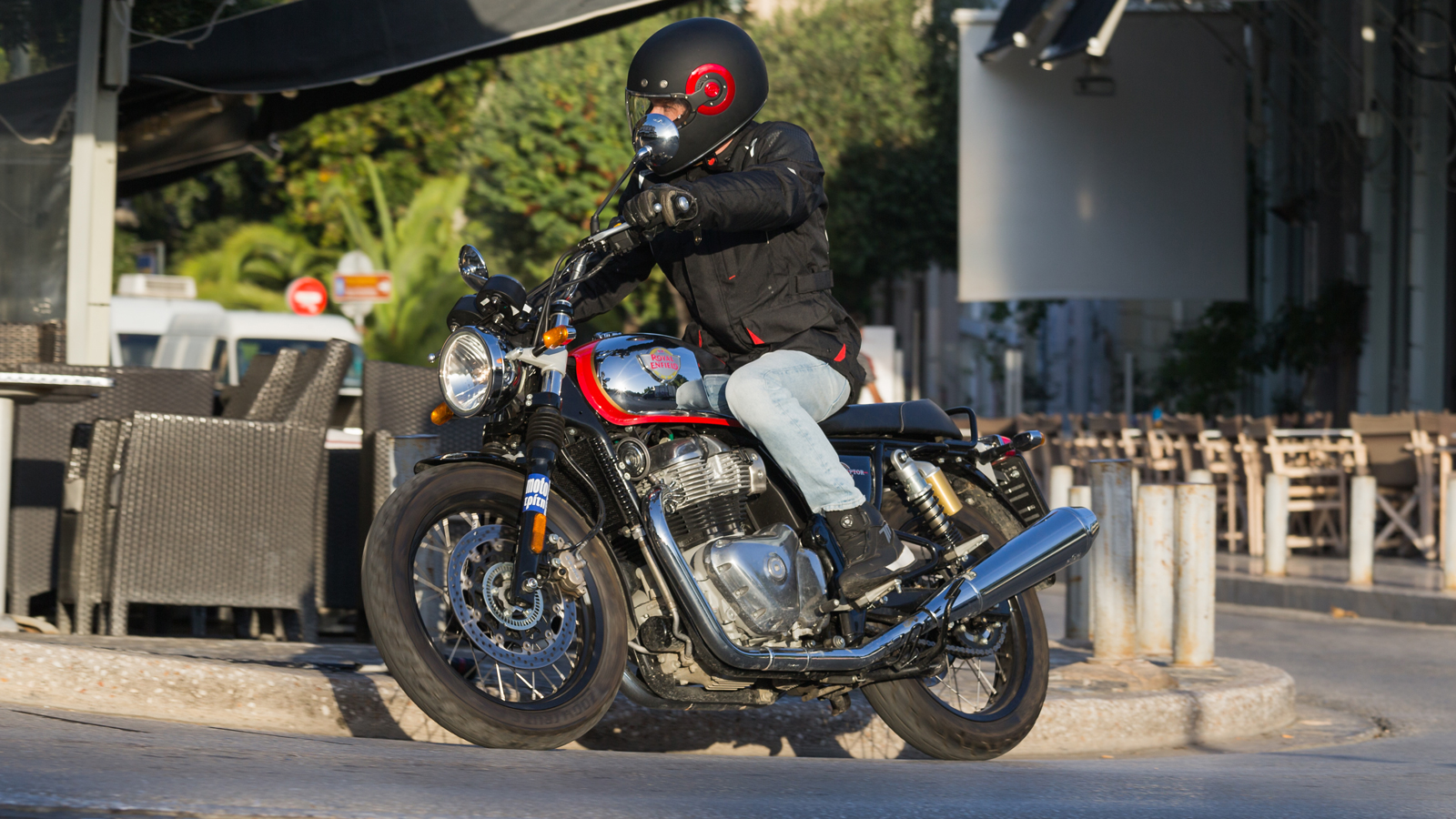 Royal Enfield Interceptor 650 Mark II – Φώτα, κάμερα…πάμε!