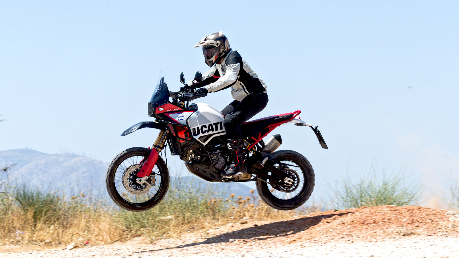 Θέση οδήγησης που μοιάζει τόσο φυσική όσο το να αναπνέεις συμβάλλουν στο να πάρεις τα μέγιστα των δυνατοτήτων σου, όποιες και αν είναι αυτές, από την 