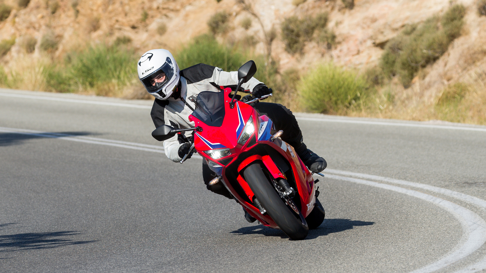 Αυτό αντικατοπτρίζεται και από το γεγονός ότι ήταν η πρώτη, που έφερε στην αγορά αυτόματες μοτοσυκλέτες με κιβώτιο διπλού συμπλέκτη (DCT)